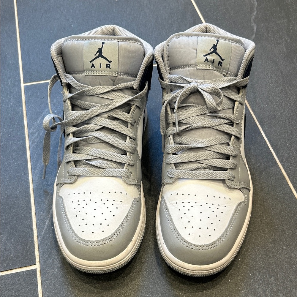 Nike Air Jordan Gray/blue High-Top Sneakers. Worn twice. Excellent condition